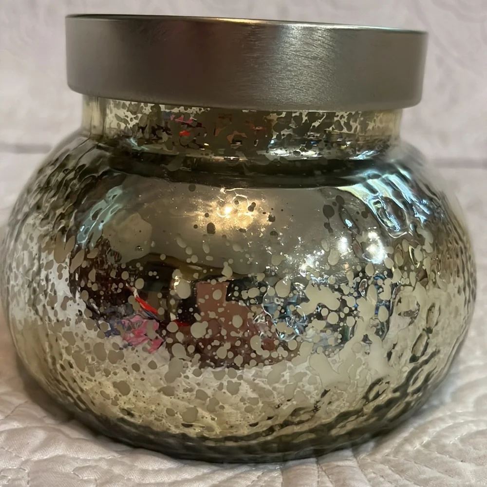 Loft No 7 14 oz candle, new‎
